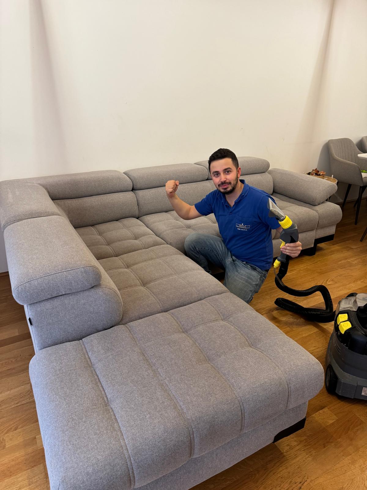 Professionelle Couchreinigung in Wien Nachher - Bim Polsterreinigung